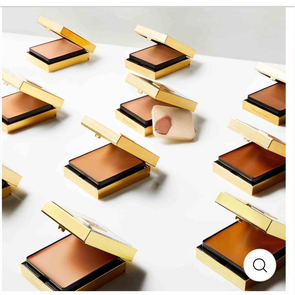 NIB 47.00 SPICE FLAWLESS FINISH SPONGE-ON CREAM MAKEUP